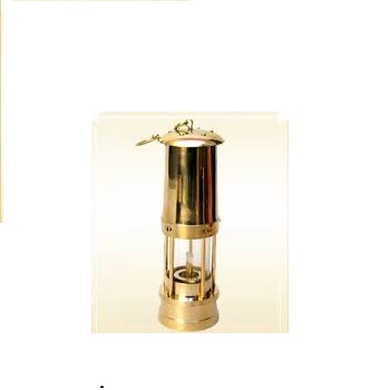 Lord Metal Oil Lamp, Size :  9