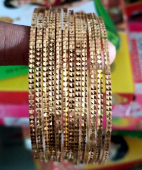 Polished Gold Regular Use Bangles, Technics : Machine Made