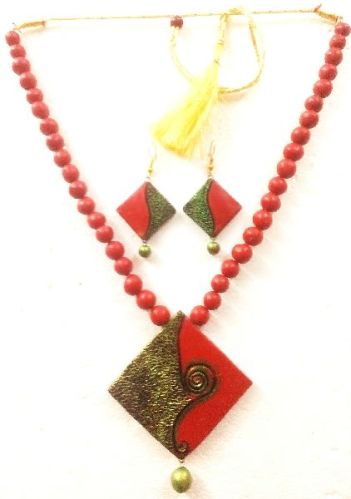 Printed Especial Terracotta Necklace Sets, Size : Customized