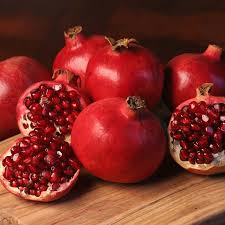 Common Fresh Pomegranate, For Making Juice, Packaging Size : 10-20kg, Etc