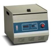 Centrifuge Machine, Capacity : 4 X 100 Ml Tubes