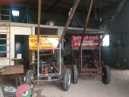 Sand & Concrete Loader