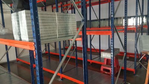 Epoxy Powder Coated Or Painted HR Sheet CRC Metal Long Span Shelving System