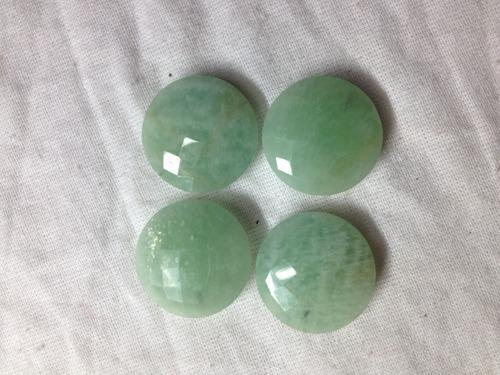 Polished Semi Precious Gemstone, For Jewellery, Color : Green