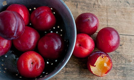 Organic Plums