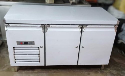 BLUE STAR Two Door Undercounter Chiller