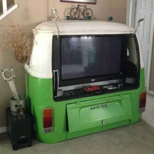 Metal Car TV Unit, Feature : Anti Corrosive, Durable