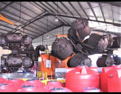 CLIPS Electric Rotomoulding Machine, For Producing Water Tanks, Certification : CE Certified