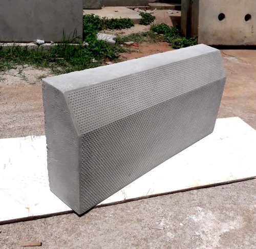 Concrete Polished Outdoor Kerb Stone, For Flooring, Feature : Optimum Strength, Stain Resistance, Unbreakable