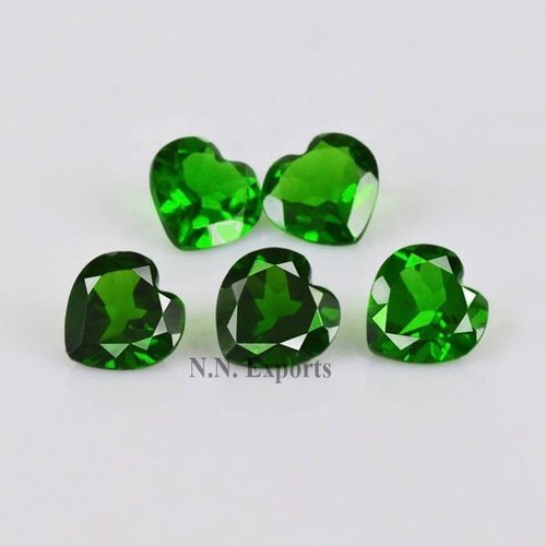 Chrome Diopside Faceted Heart Gemstone, Feature : Hard Structure