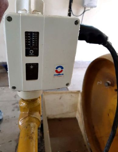 Polished Metal Pressure Switch, For Compatible Gases, Packaging Type : Box