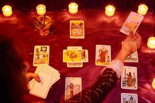 Telephonic Tarot Card Reading Services