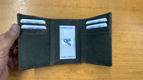Leather Trifold Credit Card Holder, Gender : Male