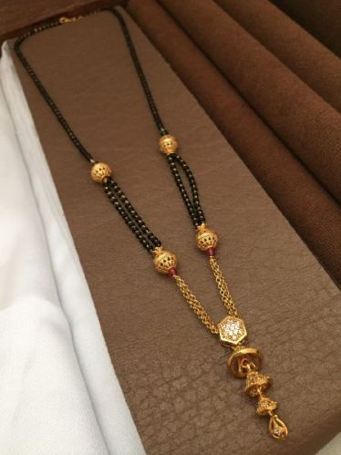 Polished Diamond Imitation Jewellery, Feature : Fine Finishing, Good Quality, Light Weight, Perfect Shape