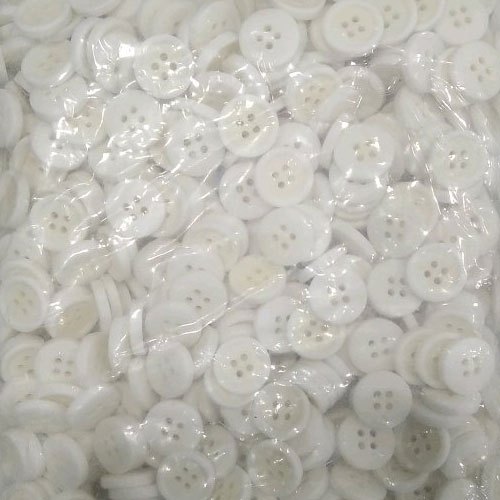 Plastic Buttons, Packaging Type : Box