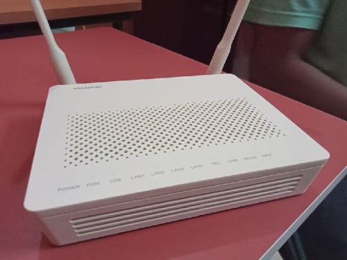 Huawei Echolife EG8141A5 ONT/ONU/Router/Modem, For Office, Connectivity Type : Wireless