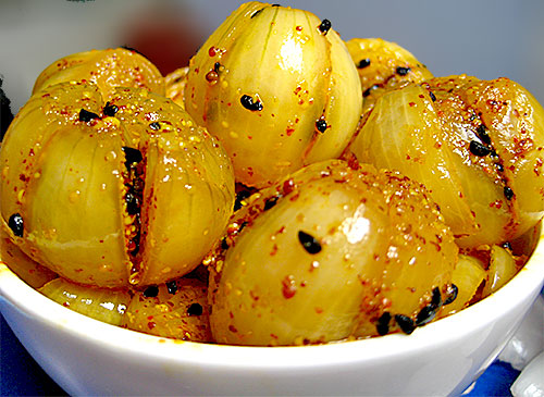 Organic Onion Pickle, For Human Consumption, Feature : Good Purity, High Quality