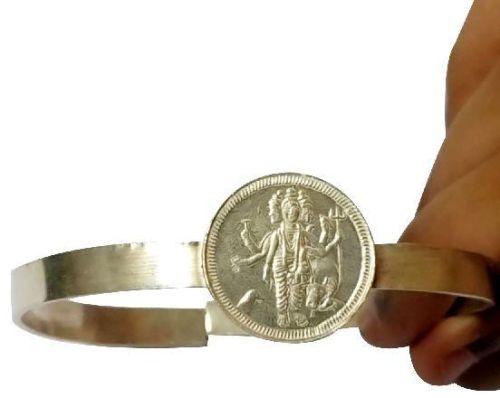 S930198-06 - Guru Dattatreya Silver Bracelet
