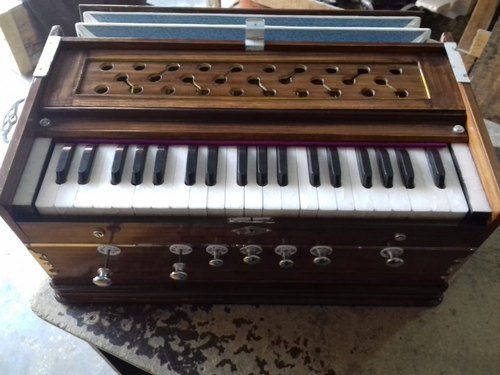 Wooden Harmonium, Color : Brown