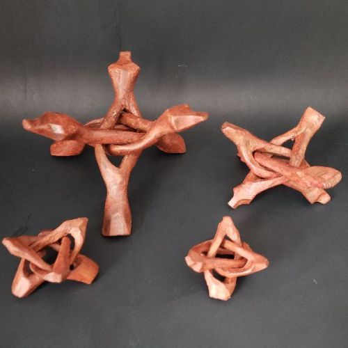 Round Polished Wood Tripot Stand, For Cake Decorate, Size : 6 Inch 8 Inch 10 Inch 12 Inch