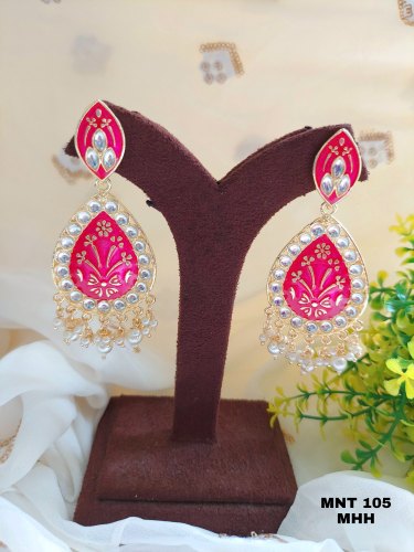 Brass Ladies Fancy Earing