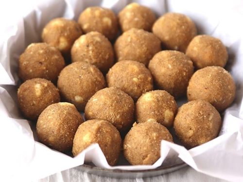 Gond Laddu, Shelf Life : 15-30days