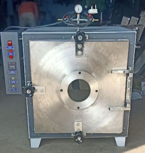 Vacuum Oven