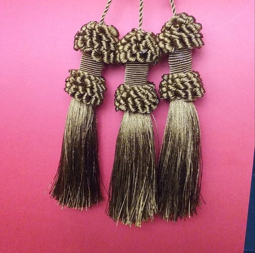 Polyester Tassel, For Decorative, Pattern : Plain