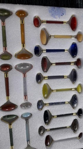 Manual Gemstone Face Roller, For Body Relaxation, Feature : Light Weight, Sleek Desigh