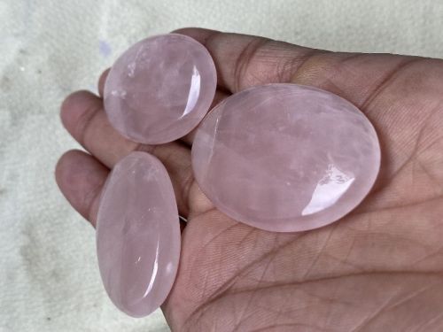 Rose Quartz Oval Cabochon Gemstone, Color : Light Pink