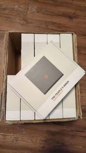 Electric Manual Bobcat Miner 300 Helium Hotspot HNT