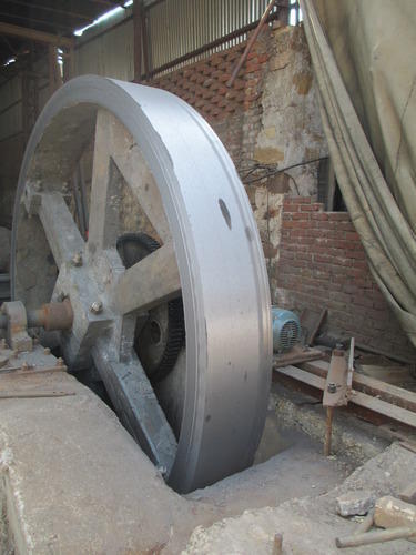 BAJARGAN CAST IRON Marble Gang Saw Flywheel, For Industrial