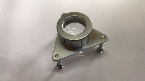 Lucky Traders SS Tripod Magnifier, Color : Silver