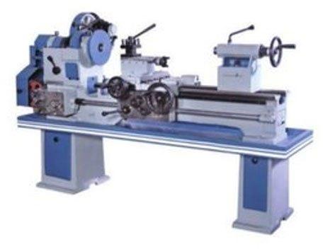 Vishwakarma Engineering Medium Duty Lathe Machine