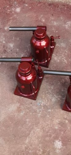 Hydraulic Jack, Capacity : 10 Ton -100 Tin