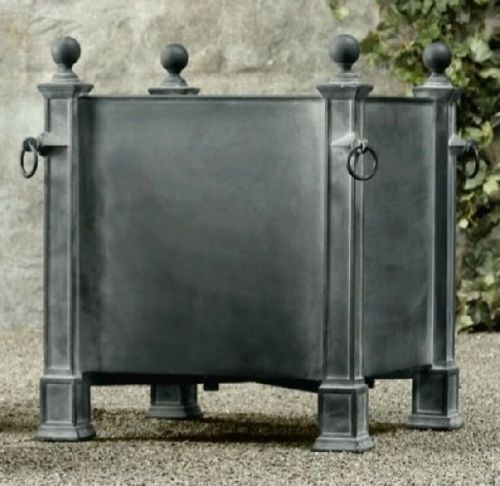 Polished Aluminium Planters Pot Metal Brass, For Attractive Design, Fine Finished, Heat Resistance, Rust Free