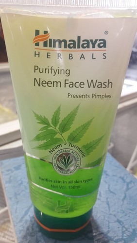HIMALAYA Herbals Face Wash