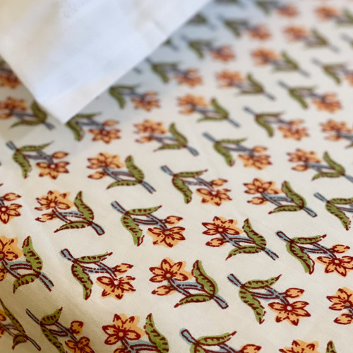 100% Cotton Peach Buta Bedsheets, Size : 90 Inches L X 108 Inches W