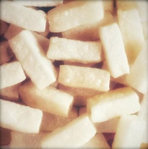 Square Pasta Fryums, Taste : Salty