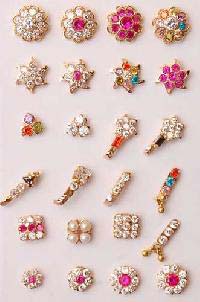 Polished Metal Artificial Nose Pins, Feature : Attractive Designs, Rust Proof, Shiny Look