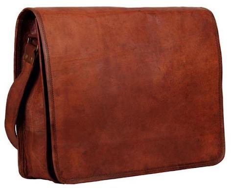 Leather Messenger Bags, For Office, Travel, Pattern : Plain