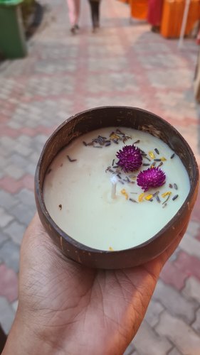Round Coconut Shell Candles, For Lighting, Pattern : Plain