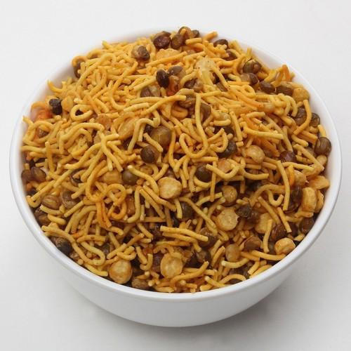 Bombay Mixture Namkeen, For Snacks, Home, Office, Restaurant, Hotel, Certification : FSSAI Certified