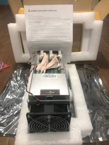 Brand New Antminer S9 With A Hashrate Of 13.5Th/s For A Power Consumption Of 1323W.