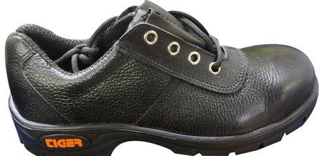 Leather Safety Shoes, For Industrial, Features : Anti Slip