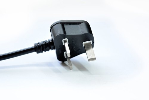 Flat 3 Pin Plug, Color : Black