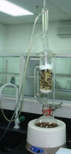Borosilicate 3.3 Glass Soxhlet Extraction Unit, Color : Transparent