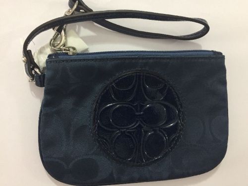 Coach Leather Wallet,card Holder,wristlets,bags, Feature : Attractive Look, Durable, Eco Friendly, Flawless Finishing