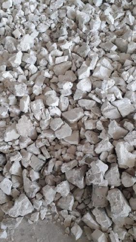 Calcium Oxide (Cao) Chemical Lime, Color : White