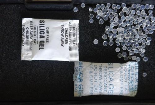 Silica Gel Beads, Packaging Size : 2gm, 5 Gm, 10gm, 25 Gm